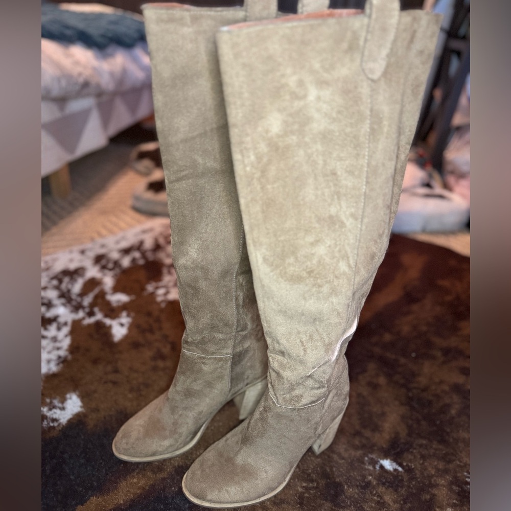 Saint slouch boot from VICI